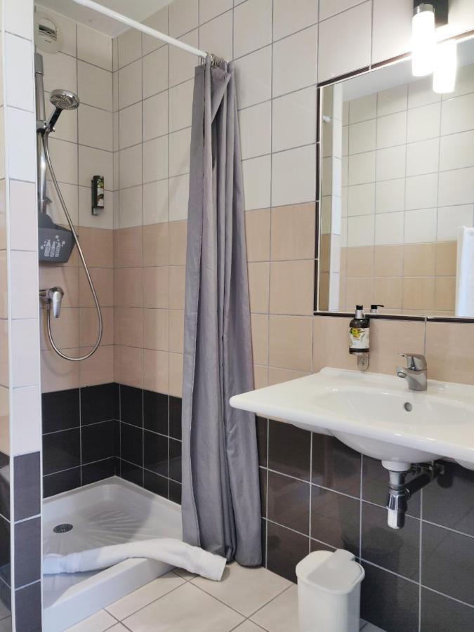 Logis Hotel Le Richelieu - Royan Atlantique Saujon Zewnętrze zdjęcie